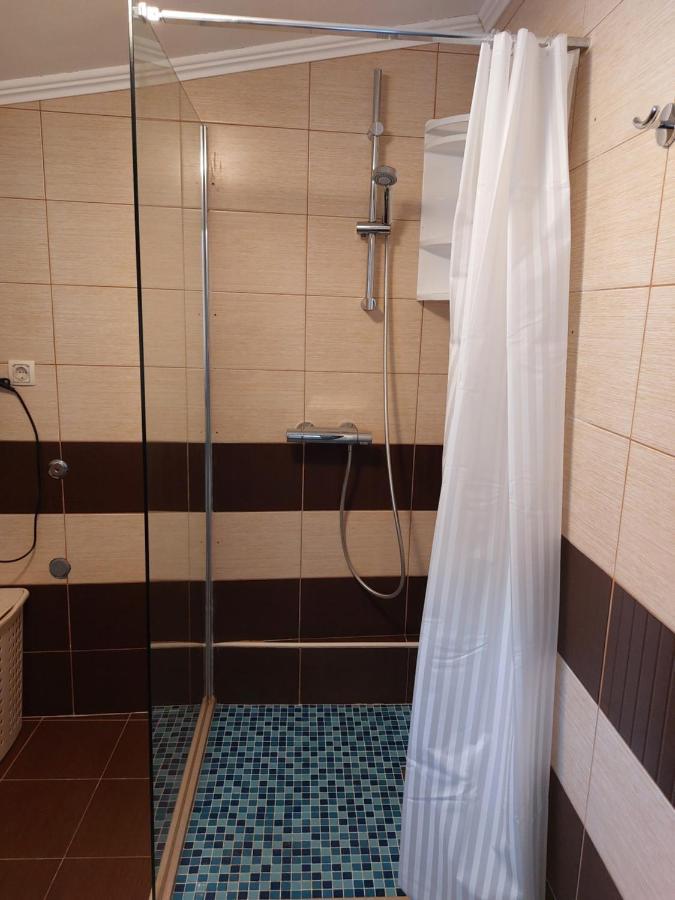 Holiday Baska Voda Ngoại thất bức ảnh