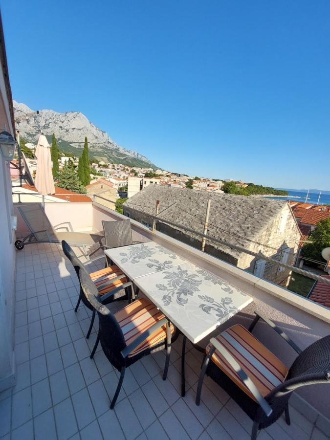 Holiday Baska Voda Ngoại thất bức ảnh